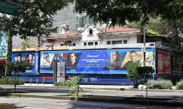 Matcha Azul is a platform for learning English and Spanish.